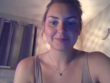 webcam girl ittybittytitties9 live cam image #4443841