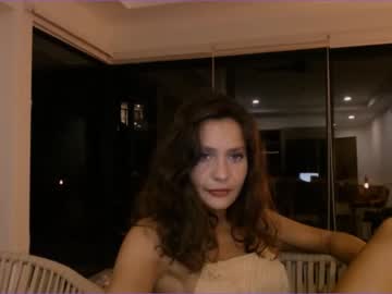 webcam girl bitter_moon live cam image #3355856