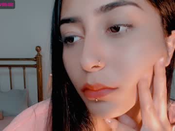 webcam girl gummy_bear7 live cam image #2723208