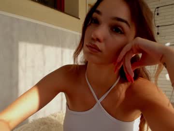 webcam girl sassyt33n live cam image #2298549