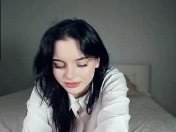 webcam girl cute_caprice live cam image #4671858