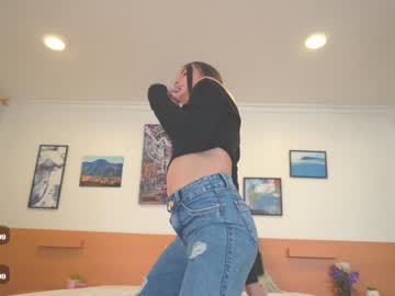 webcam girl camilitasu live cam image #2449841