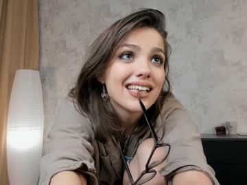 webcam couple emiliacourtney live cam image #5653857