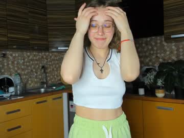 webcam girl udelaborom live cam image #6596410