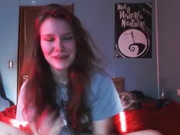 webcam girl lil_bears live cam image #3411269