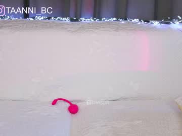 webcam girl taanni_bc live cam image #2783730