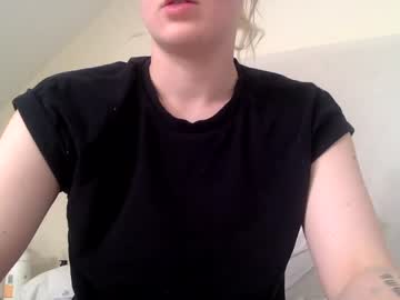 webcam girl 2005freshly18 live cam image #5097872