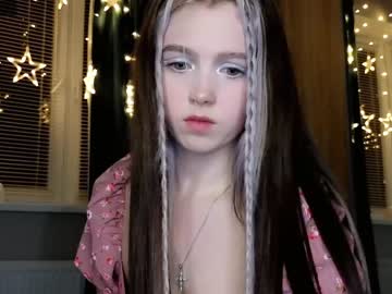 webcam girl small_blondee live cam image #5746236
