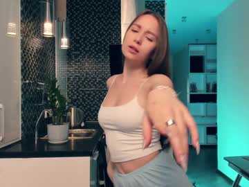 webcam girl elleyrayman_ live cam image #1836583
