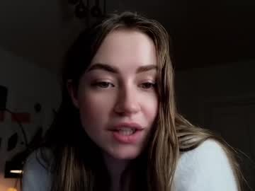 webcam girl strawberryjamx live cam image #5184392