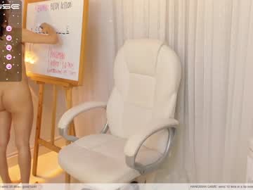 webcam girl little_effy18 live cam image #3798251