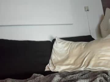 webcam man white_african_boy live cam image #5173171