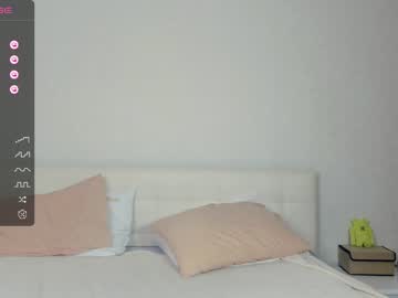 webcam girl cute_caprice live cam image #5108138