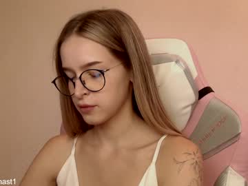 webcam girl wanast_1 live cam image #2375669