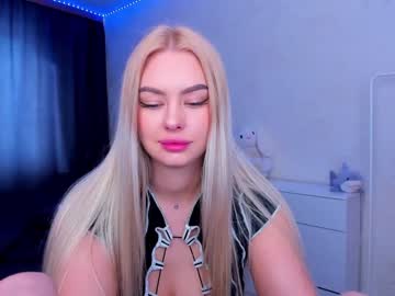 webcam girl 8a8y_nura live cam image #3908046