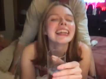 webcam couple hotdaddyandbabygirl live cam image #3599796