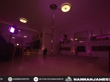 webcam girl hannahjames710 live cam image #3082613