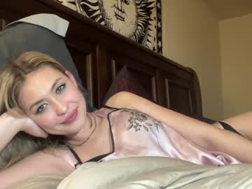 webcam girl scarlettgrace9 live cam image #3498469