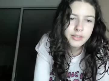 webcam girl frenchava live cam image #6577226