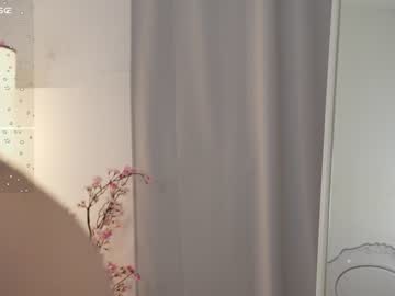 webcam girl floret_joy live cam image #5925119