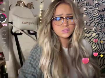 webcam girl ari_02 live cam image #5187227