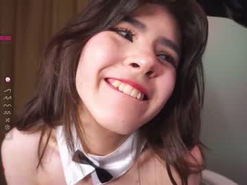webcam girl amandamedrano live cam image #4517314