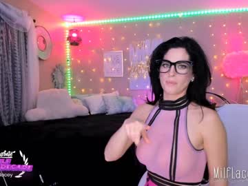 webcam girl milf_lacey live cam image #3732963