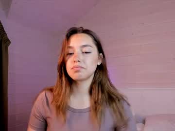 webcam girl darling_kira live cam image #2653285