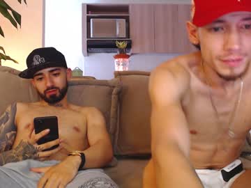 webcam man fratguysonline live cam image #5692878