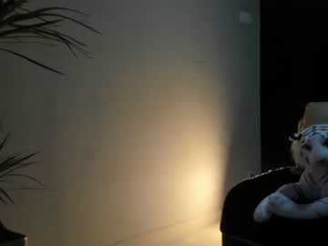 webcam girl sofiaandwonderland live cam image #2522943