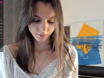 webcam girl peek_in_my_window live cam image #5754684