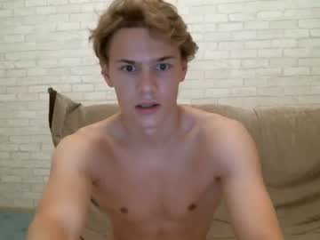 webcam man milkshake_on_body live cam image #104241
