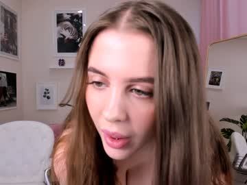webcam girl vivian_lacroix live cam image #43762