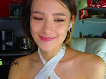 webcam girl crazzy_cherry live cam image #6750637