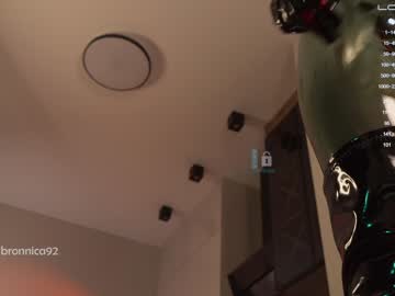 webcam girl bronnica live cam image #3390171