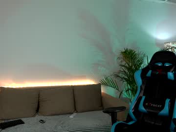 webcam girl naughtyrider69 live cam image #1978776