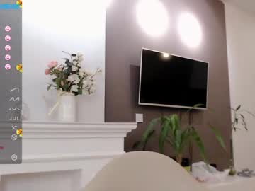webcam girl small_blondee live cam image #2058911