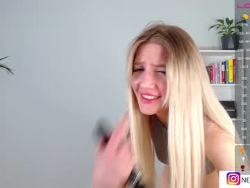 webcam girl ella__sweety live cam image #4333106