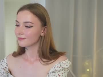 webcam girl kira_rider live cam image #7005103