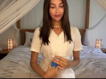 webcam girl cuteelsa_ live cam image #6466356