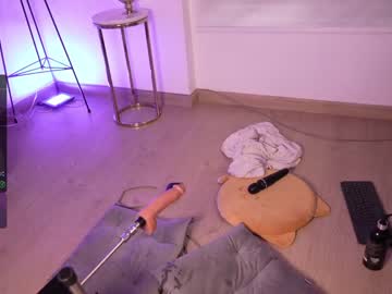 webcam girl lau__1 live cam image #6217943