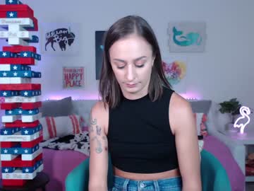 webcam girl holihurricane live cam image #2532632