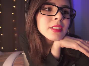 webcam girl amandamedrano live cam image #4166488