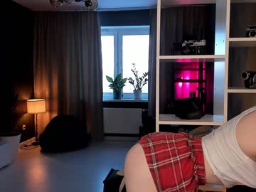 webcam girl devilmayshy live cam image #3946736
