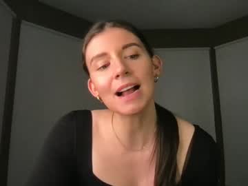 webcam girl heidihotte live cam image #4215936