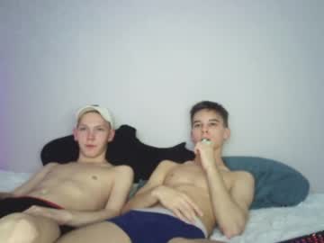 webcam man barney_kevin live cam image #3139360
