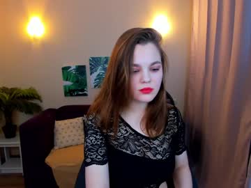 webcam girl lillillyevans live cam image #3723773