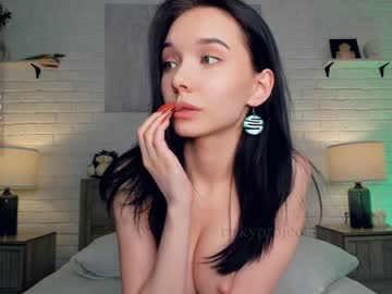 webcam girl riskyproject live cam image #6529389