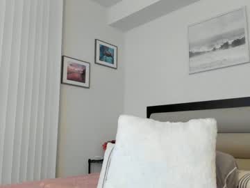 webcam girl carliescott_meow live cam image #643483