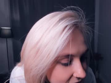 webcam girl sellar_moon live cam image #5636552
